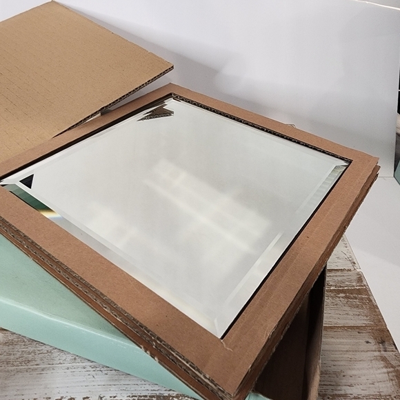 NOS Partylite Mirrored Beveled Coaster set of 2 vanity display candle decor - Picture 6 of 9